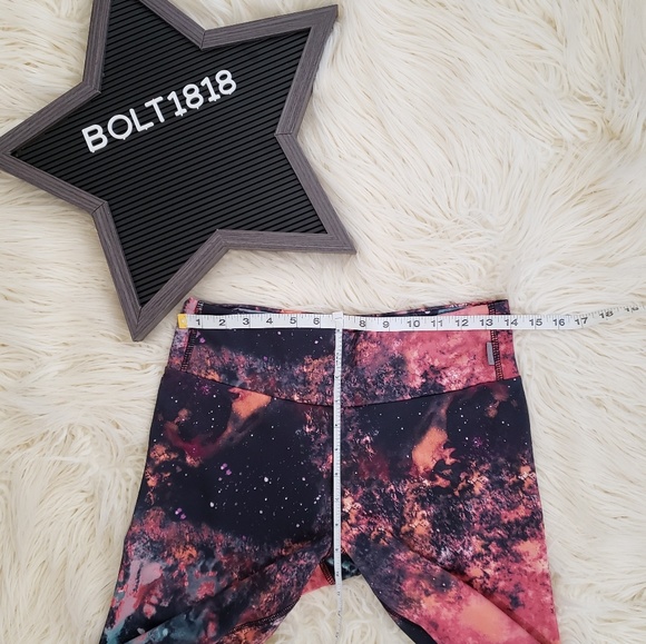 KOS USA Black Galaxy Print Capris Leggings sz. L - Picture 3 of 5